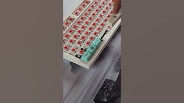 Pixel art keycaps?! #keycaps #keyboard #asmr #mechanicalkeyboard #customkeyboard #gaming #cs2