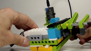 BBC microbit + WeDo 2.0 - Robotic Beat Machine