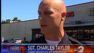 Store clerk fights robbery suspect