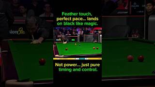 Long red ➝ cushion control ➝ perfect on black ➝ roll the black ➝ onto next red 👌  Ronnie the goat 🐐