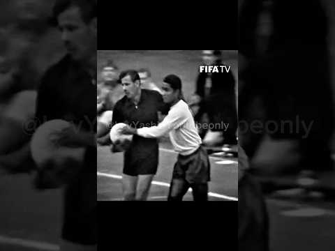 Yashin Vs Legends Yashin Goalkeeper Vintagefootball Ballondor Garrincha Eusébio Puskas Pele Viral