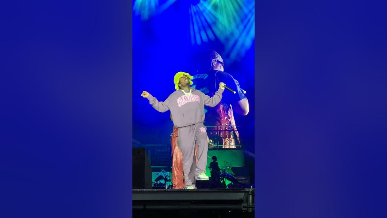Kodak Black surprise appearance on Don Toliver's set @ RL Cali '24 Kodak Black surprise appearance on Don Toliver's set @ RL Cali '24