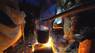 картинка: Сплав. Рыбалка на хариуса. Ночь на берегу таёжной речки. Вечер с УХОЙ у костра с веселой компанией.
