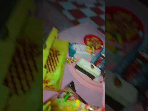 لي عندها صاحبها تشده