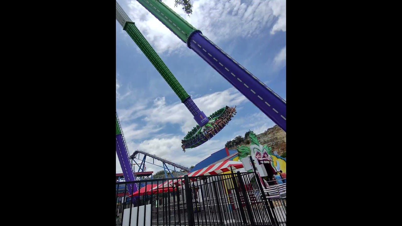 The joker swing ride six flags fiesta Texas 