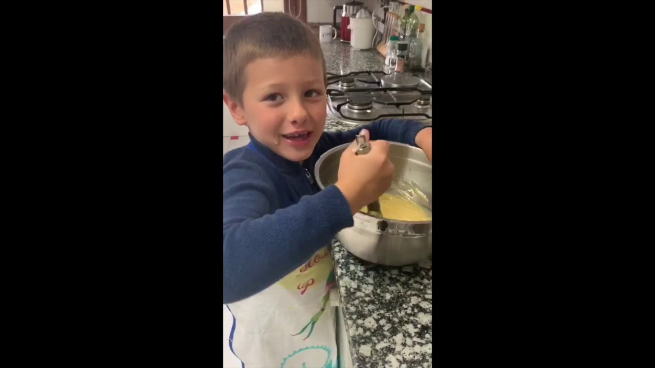 Recette Du Gateau Au Yaourt Avec Leonard Receta Para Hacer Un Bizcocho De Yogurt Youtube