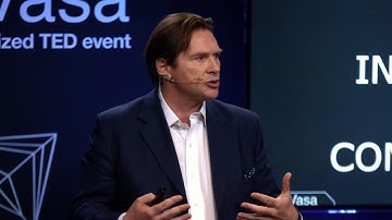 Digital Transformation Changing the wings of an aircraft inflight | Marco Ryan | TEDxVasa