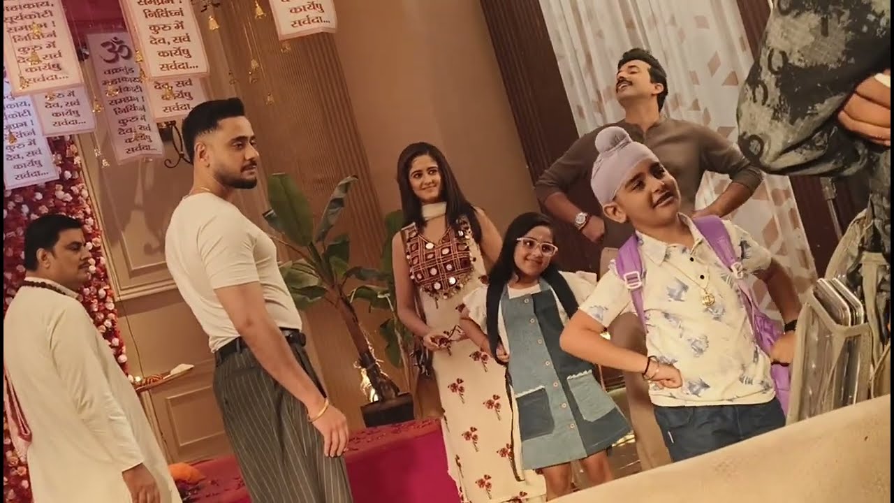 Dua first time Vikrant sir se Aashirwad leti Hai #mujahidmsytvlog #mannat #aashirwad #bts #share 