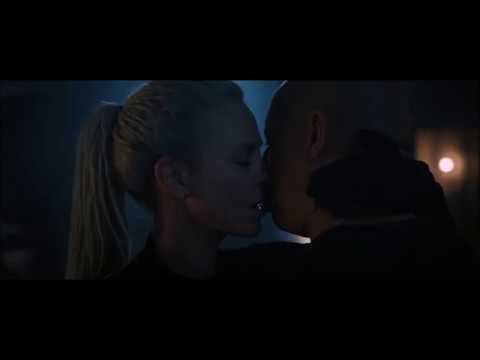The Fate of the Furious - Break in | Cipher kisses Dom
