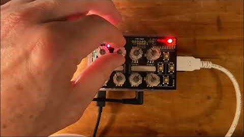 an easy software synthesizer using raspberry pi, lots-of-pots and pure data