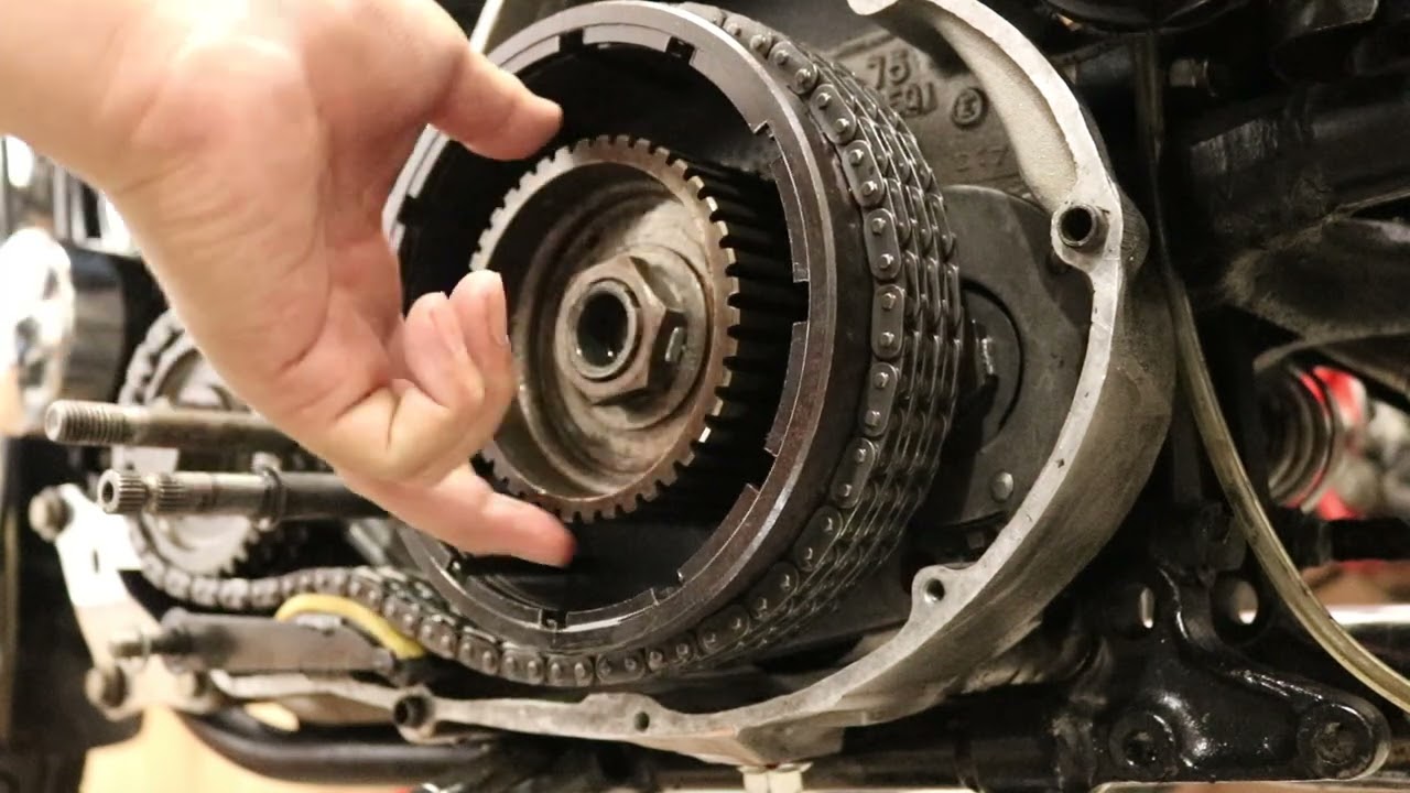 クラッチシェルのうねうね コレがジャダの原因か xlch ハーレー 