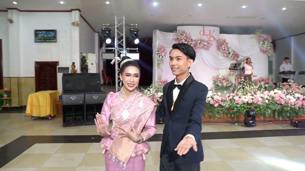 ລຳວົງ ເຈົ້າບ່າວເຈົ້າສາວ - ພັດຕະຄານອຸດົມຄຳ Oudomkham restaurant