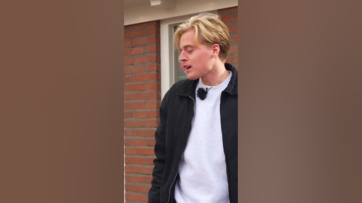 Matthy gooit het bakje van raoul en koen om #nederlands #shorts #bankzitters