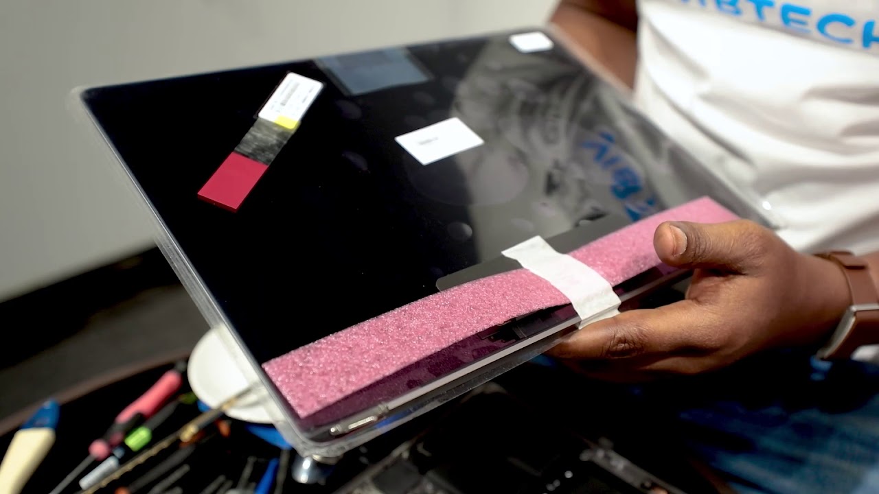 MacBook Pro Screen Replacement - YouTube
