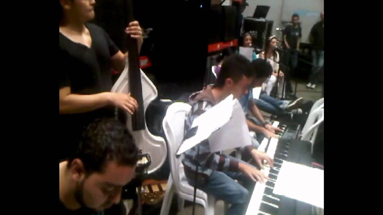 Ministerio de Música Fuerza de Dios - Ensayo Acción de Gracias 2011 camera iphone 8 plus apk