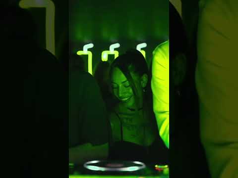 Techno Girl 