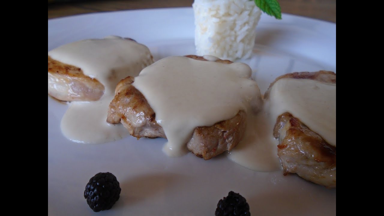 Salsa cabrales con Mambo!! Iris Cocinando con Mambo!!