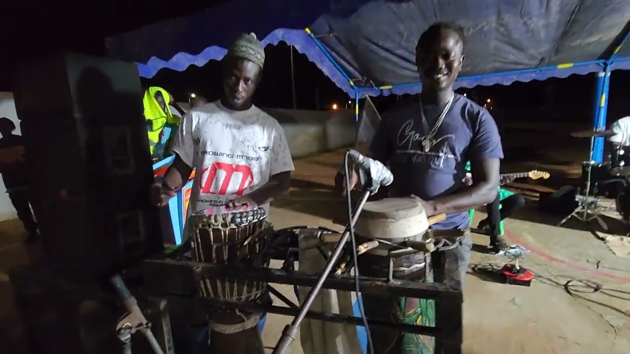 Jaliba2  live à  Nkaparou 