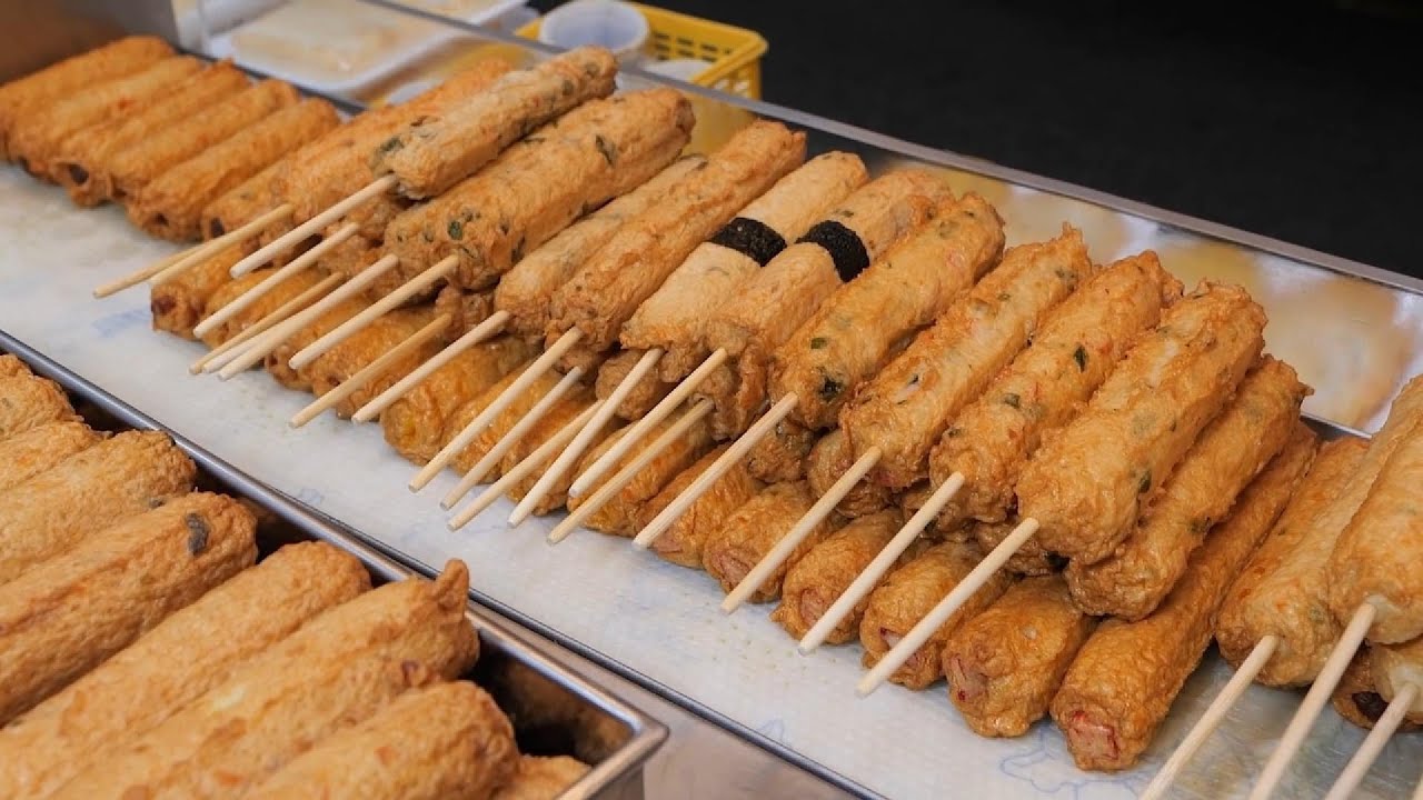 MASTER KOREAN FISH CAKES - Korean Street Food - Street Food Tour - YouTube