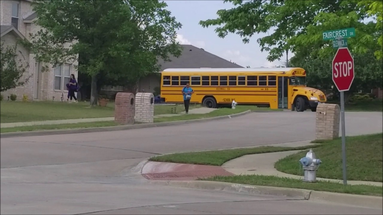 Diamond last bus ride as a 6th grader May31st, 2017 - YouTube