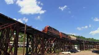 Wheeling &amp; Lake Erie on the Bellaire Viaduct