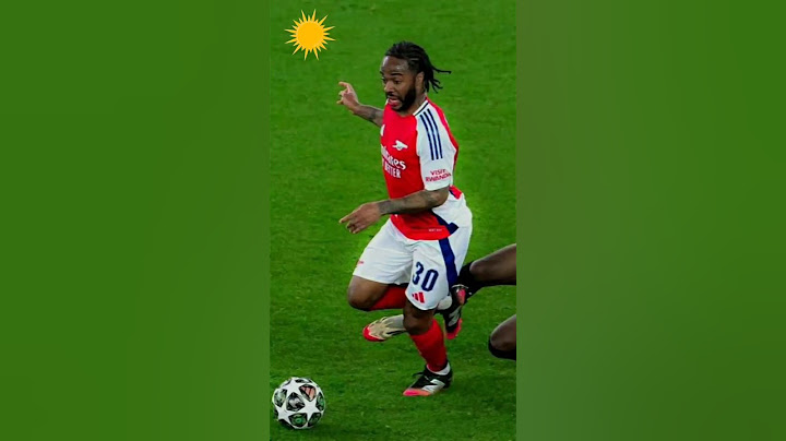Raheem sterling miss open goal against PSV.Arsenal progressed to the quarter final of the Champions
