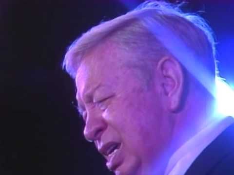 Mel Torme & George Shearing - A Nightingale Sang in Berkeley Square - 8/18/1989 (Official)