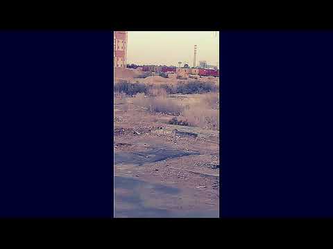 مسافر في الطريق وحدي