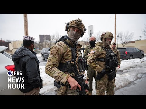 What federal guidelines say about agents using deadly force
