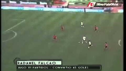 PRIMER GOL DE RADAMEL FALCAO CON RIVER