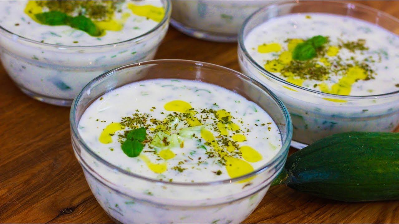 Cacik - Türkischer Zaziki / Türkische Vorspeise mit Joghurt und Gurken ...