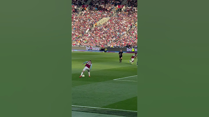 Mohammed kudus dribbles past 3 Ipswich players #kudus #hammers #westham #mohammed #trending #goal #v