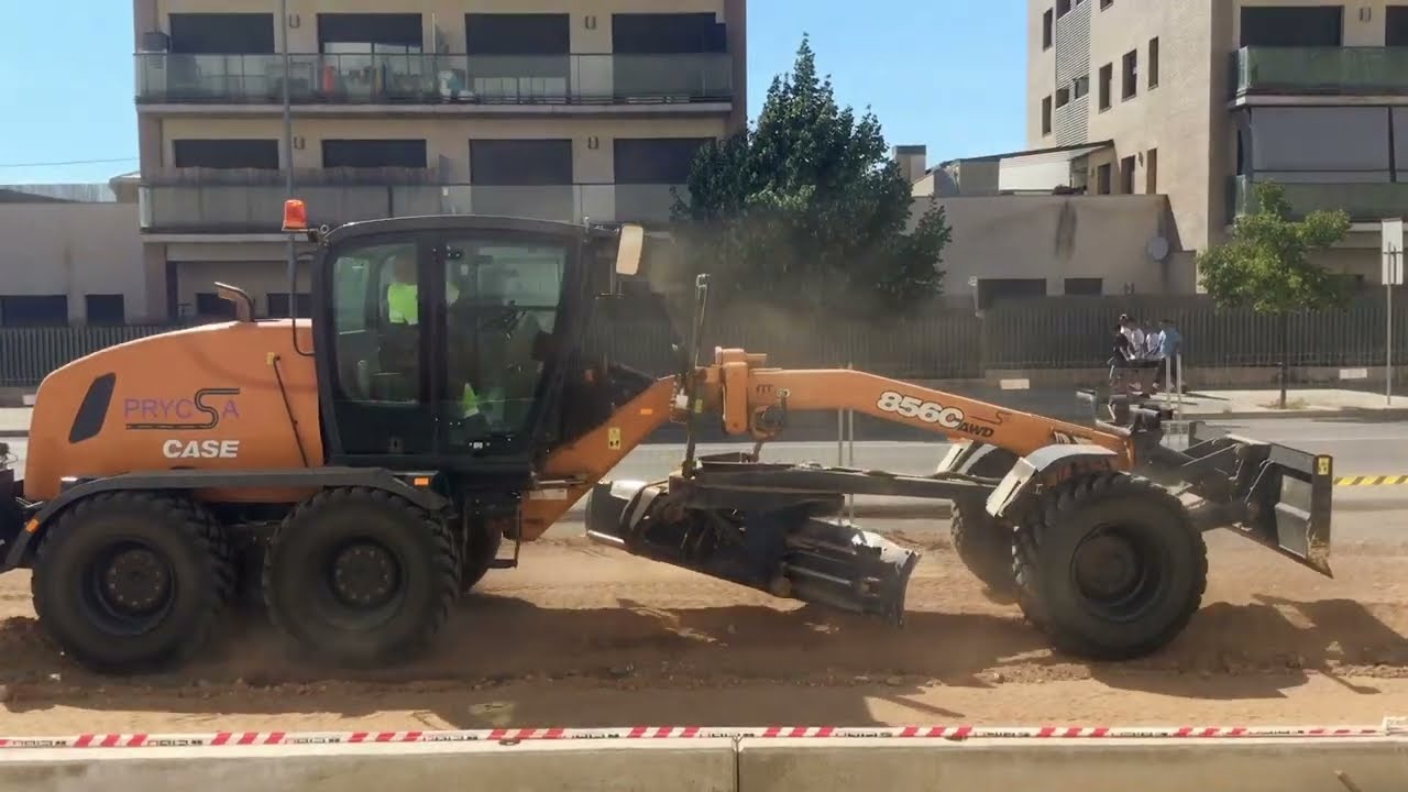 Europe: CASE Customer Testimonial - Prycsa, Spain - 856C