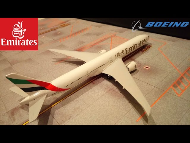 Emirates 777-300ER Skymarks 1:200 Model Review - YouTube