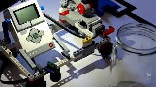 LEGO EV3 (simulated) Liquid Conduction Experiment