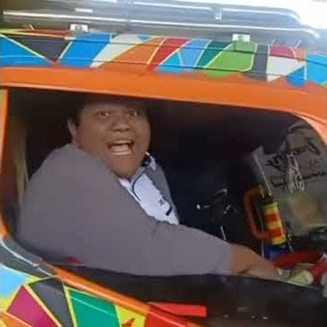 Momen ketika mas rian mahendra mencoba truk anti gosip sam petrok(oleng samm)!!!