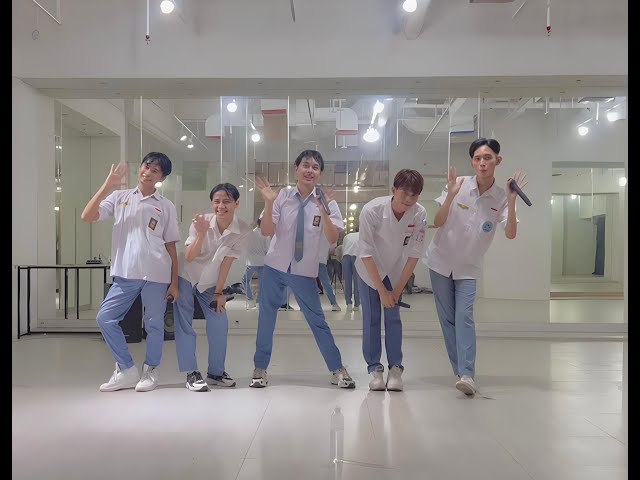 [DANCE PRACTICE COVER] JKT48 - HEAVY ROTATION by SOC48 #jkt48newera #jkt48 #jkt48dancecover class=