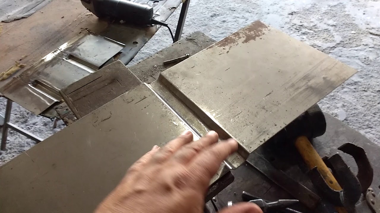 22 Funilaria artesanal. Modelando parte do assoalho. Dica simples do Fernandinho .