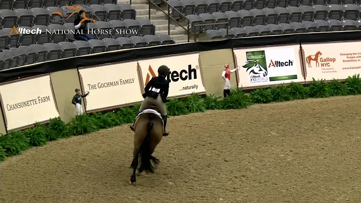 31 Nora Gray, Maclay Finals First Round