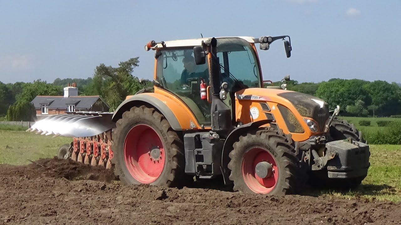 Ploughing with RARE Orange Fendt & Vogel & Noot Plough