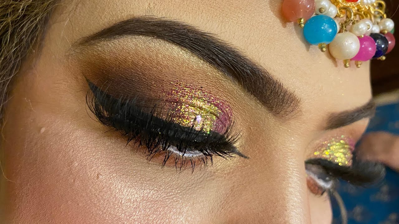 Signature makeup look YouTube