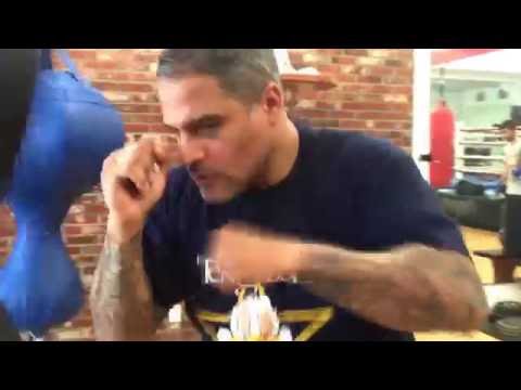 boxing how to work the double end and heavy bag - ricky funez esnews boxing