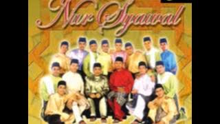 In Team & Unic = Di Suatu Hari Raya