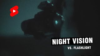 NIGHT VISION vs Flashlight screenshot 3