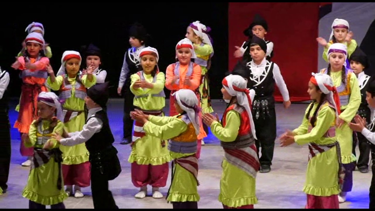 Konak Belediyesi 15. Halk Dansları Şenliği Minikler 