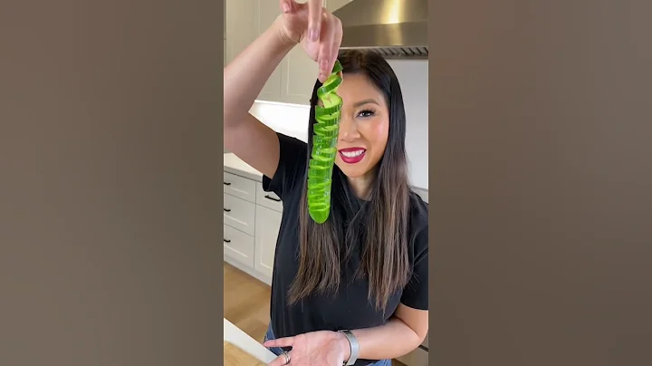Spiral Asian Cucumber Salad | MyHealthyDish - DayDayNews