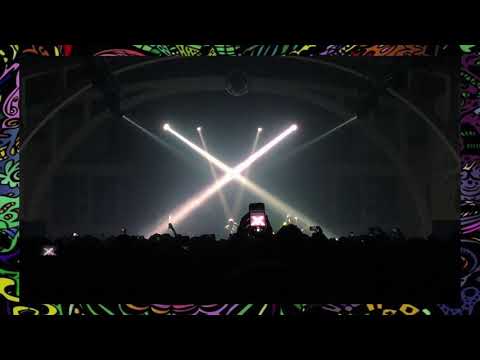 Khruangbin Live Jakarta 2019 - White Gloves