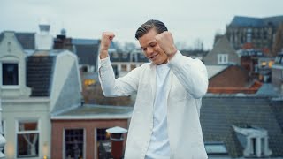 Download Lagu Noud Noutze - Ik Val Op Jou (Officiële Videoclip) MP3 Download Lagu Noud Noutze - Ik Val Op Jou (Officiële Videoclip) MP3