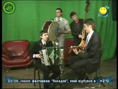 Oekrainse polka band cover Kathy Perry - Hot & cold