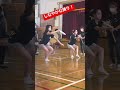 しなやかな踊りを披露する女男踊り!